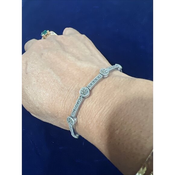 Exquisite Sterling Silver Narrow Knot Marcasite 7" Bracelet - Picture 6 of 11